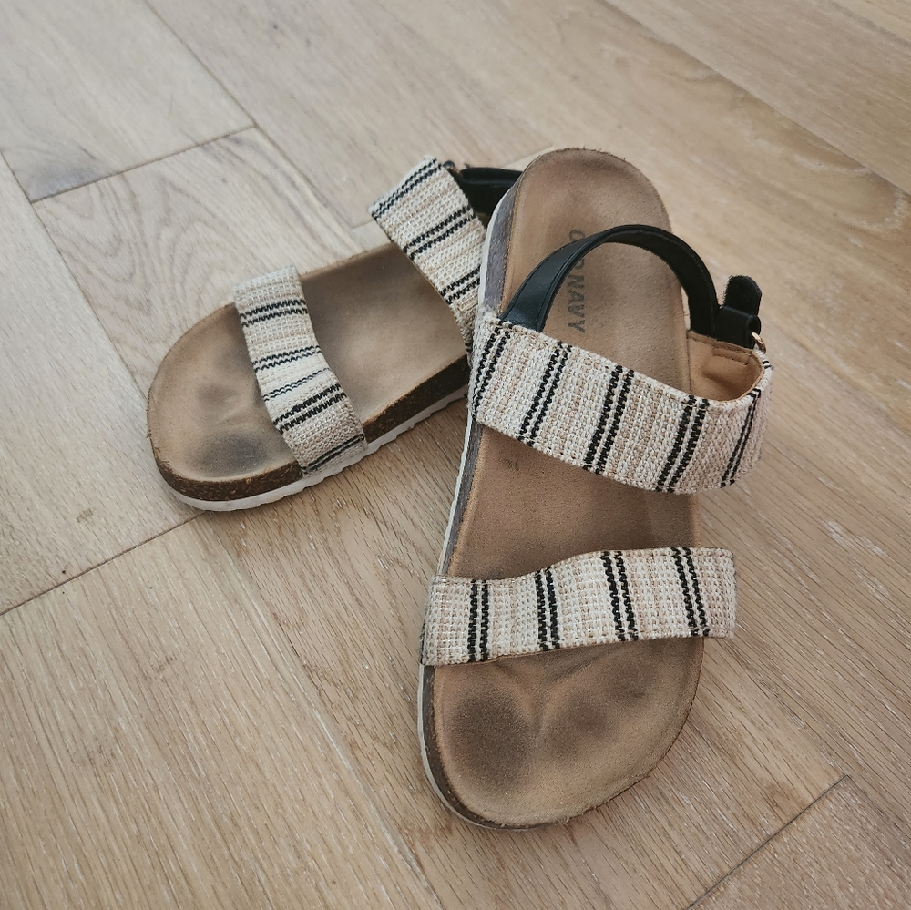 OLD NAVY | Birkenstock-style slides with ankle strap